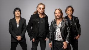 Image of MANÁ: VIVIR SIN AIRE TOUR